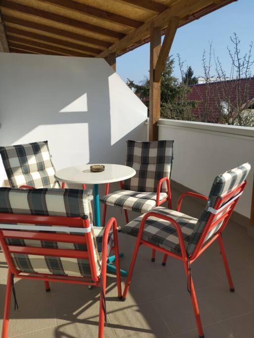 Lovely Flat, City Center With Free Parking Varaždin Exterior foto